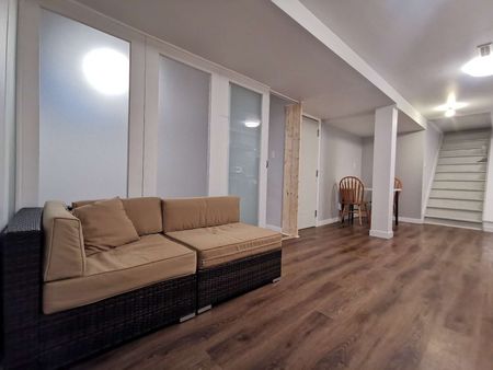 For Lease - 17 Boticelli Way, Vaughan, Ontario - Photo 2