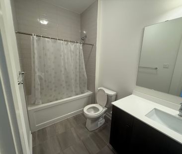 For Lease - 3094 Ernest Applebe Boulevard, Oakville, Ontario - Photo 2