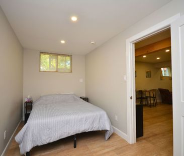 For Lease - 1441 Edgecliffe Avenue Unit# B, Carlington - Central Pa... - Photo 4