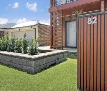 Spacious & Thoughtfully Designed 5 Bedroom Home - Photo 2