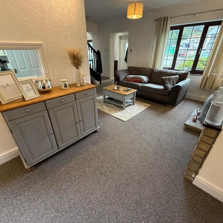 4 bedroom detached house to rent - Photo 1
