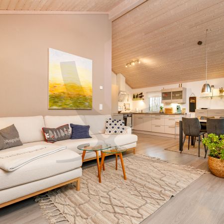 Skandinavisches Architektenhaus mit Garten - Photo 3