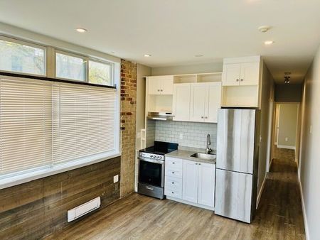 For Lease - 2029 Eglinton Avenue, Toronto, Ontario - Photo 4