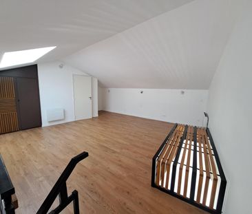 Location Appartement 2 pièces 47m² FARGUES ST HILAIRE 33370 - Photo 6