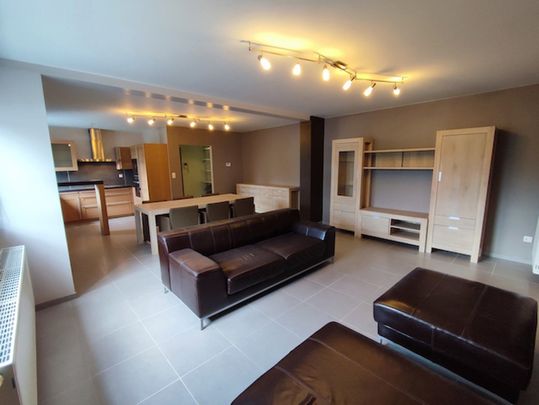 Appartement situé au 1er étage avec ascenseur à 6250 Pont-de-Loup - Foto 1