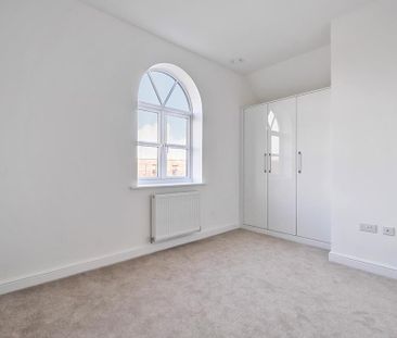 4 bedroom detached house to rent - Photo 4