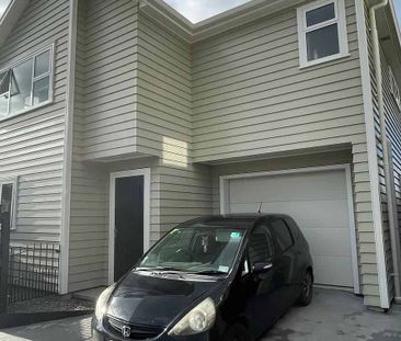 Central Standalone 3BR internal garage - 3 WC's! - Photo 1