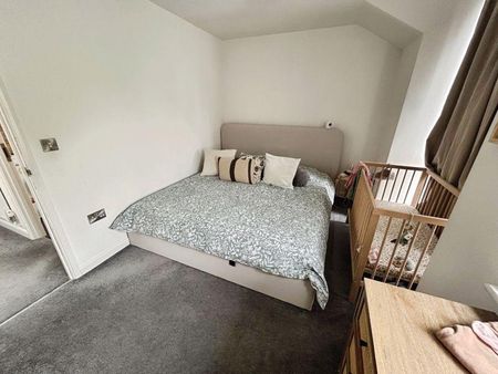 3 bedroom terraced house to rent - Photo 5