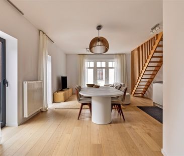 Gemeubeld duplex-appartement met autostaanplaats te huur - Foto 2