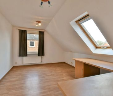 Halfopen gezinswoning met drie slaapkamers - Foto 6