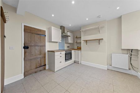 2 bedroom end of terrace house to rent - Photo 5