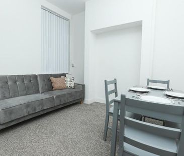 5 bedroom terraced house to rent - Photo 1