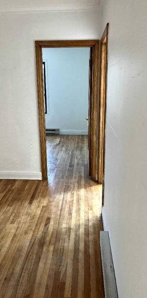 Logement 6 ½ quartier Ahuntsic coin Lajeunesse et Legendre! - Photo 1