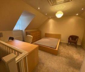 4 bedroom terraced house to rent - Photo 5