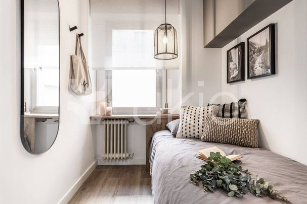 5 room luxury Apartment for rent in Barcelona, Catalonia - Photo 1