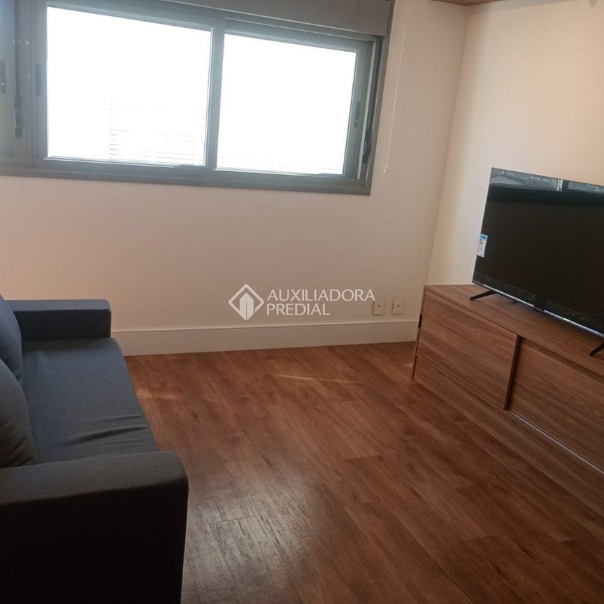 Apartamento com 1 quarto e 39m² para alugar em Chácara das Pedras, Porto Alegre. - Foto 1