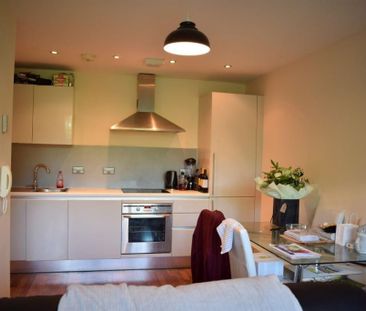 2 bedroom apartment to rent - Photo 4