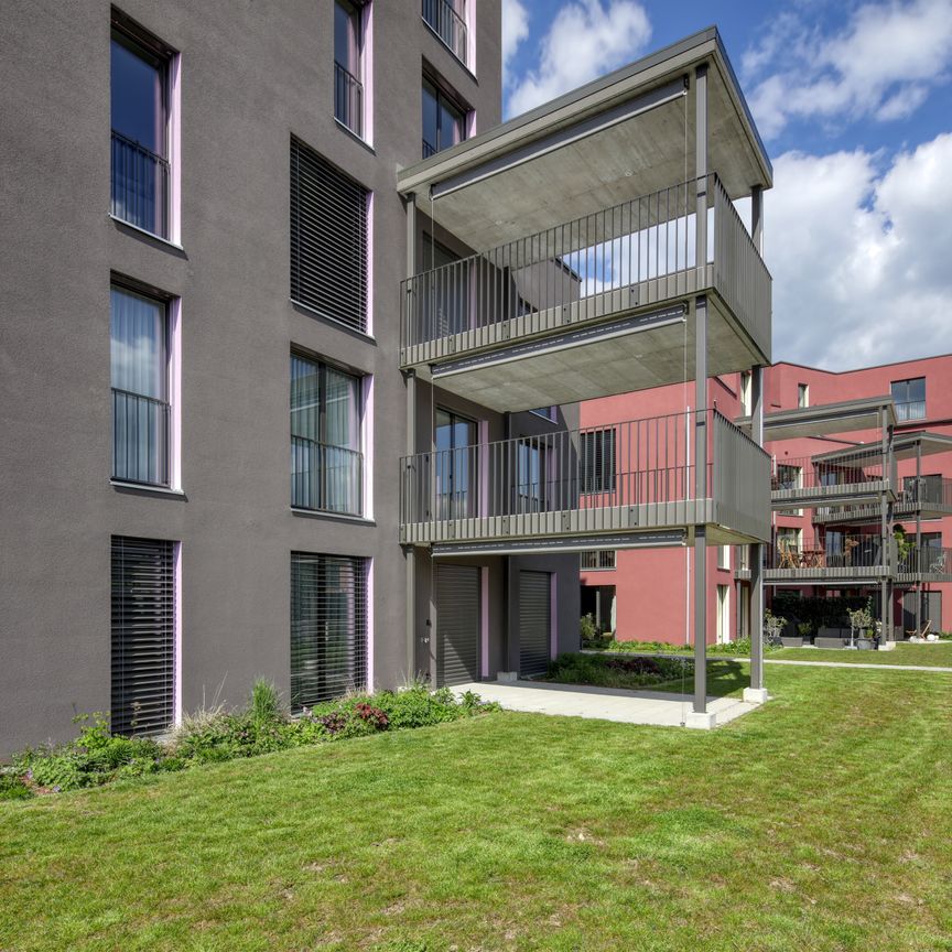 Helle Wohnung mit grosszügigem Balkon - Photo 1