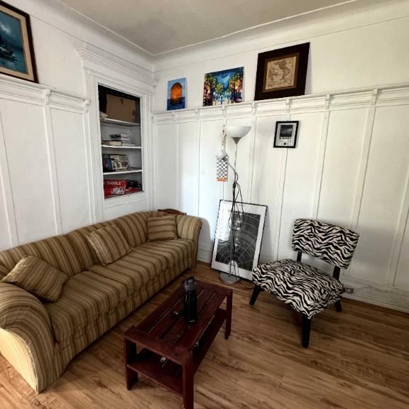 Best location downtown..furnished 2 bedrm - Photo 1