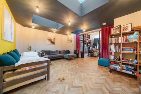 4 bedroom terraced house to rent - Photo 2