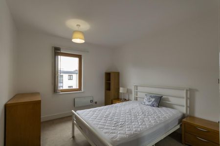 2 bedroom penthouse to rent - Photo 4