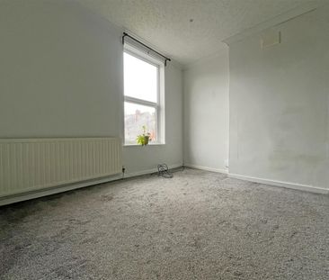 2 bedroom End of terrace house to rent - Photo 1