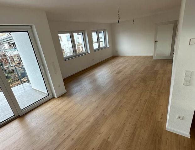 Hochwertige 4-Zimmer Wohnung im OG in Sindelfingen - Photo 1
