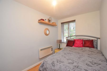 Flat To Let - Photo 3