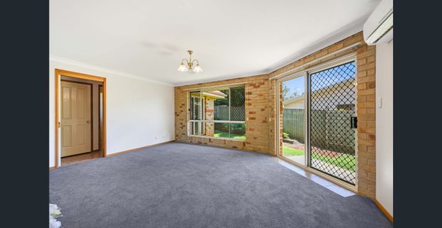 Spacious & Stylish Two-Bedroom Unit on the Fringe of Toowoomba CBD - Photo 1
