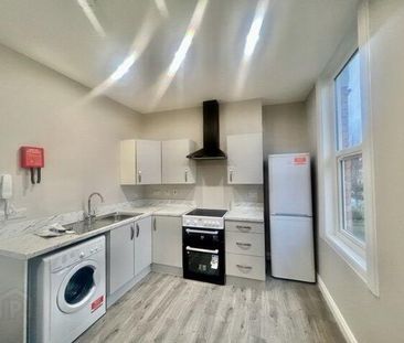 Flat 2, 49 South Parade, Belfast, BT7 2GL - Photo 6