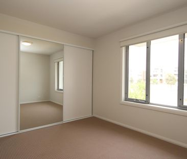 MODERN LIVING IN COOMBS! - Photo 5