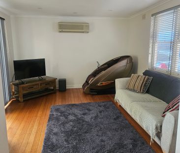 West Croydon - Photo 1