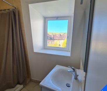 Location Appartement 3 pièces 72m² JOIGNY 89300 - Photo 4