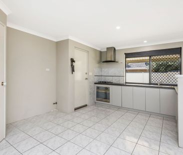 Large Family Home with Side Access, Big Backyard and Powered Workshop - Photo 5