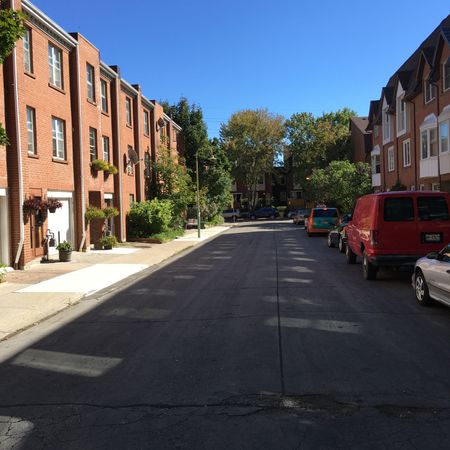 For Lease - 13 Portneuf Court, Toronto, Ontario - Photo 2