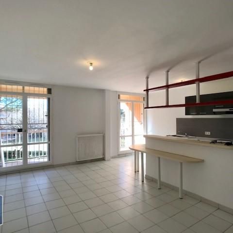 Location Appartement 4 pièces 79m² MARSEILLE 12ème - Photo 1