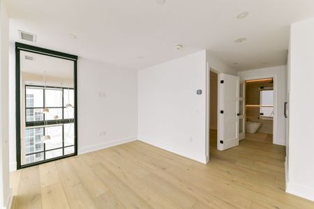 For Lease - 2916 Highway 7 Road Unit# 3806, Vaughan, Ontario - Photo 2