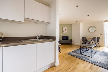 1 Bed Flat, Dowells St, SE10 - Photo 3