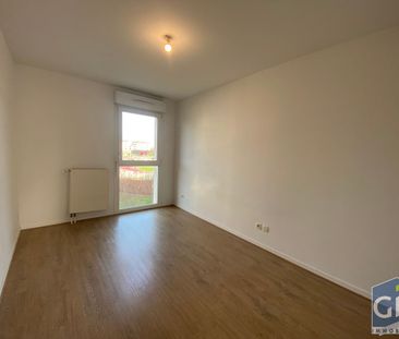 Location Appartement 3 pièces 67m² - Photo 3