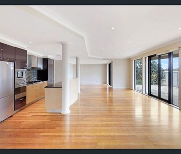 Super Sized Family Home - Photo 1