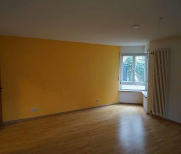 Gemütliche 2-Zi-Wohnung mit Freisitz in ruhiger Wohngegend in Fried... - Photo 2