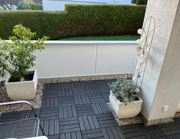 Hochwertige 1-Zimmer-Wohnung mit sonniger Terrasse & Tiefgaragen- - Photo 1