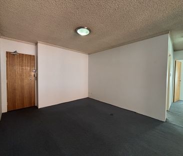 Modern Apartment in Prime West Ryde Location - Photo 5