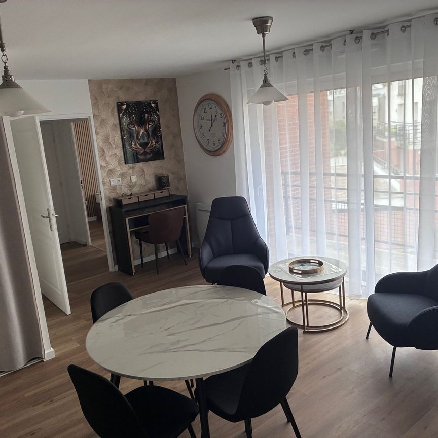 Location Appartement 2 pièces 52m² VALENCIENNES 59300 - Photo 1