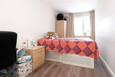 Swan Road, West Drayton, Middlesex, UB7 - Photo 3