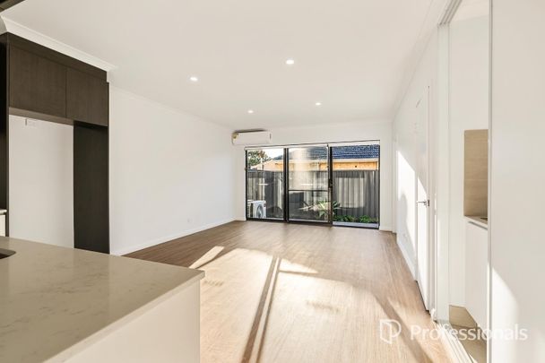 Brand-New Villa! - Photo 1