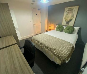1 bedroom in a house share to rent - Photo 4