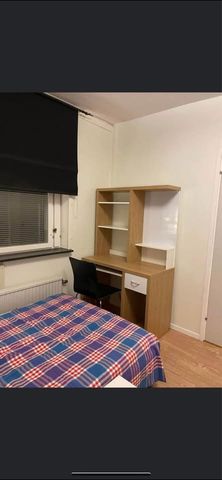 Gränsholmsbacken, Skärholmen - Photo 2