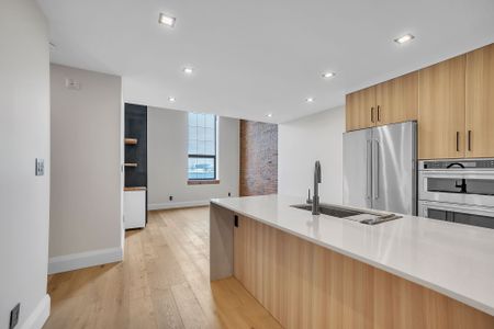 For Lease - 38 Front Street Unit# Unit # 5, Quinte West, Ontario - Photo 2