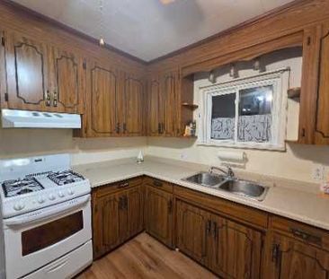 For Lease - 18 Jones Street, St. Catharines, Ontario - Photo 4